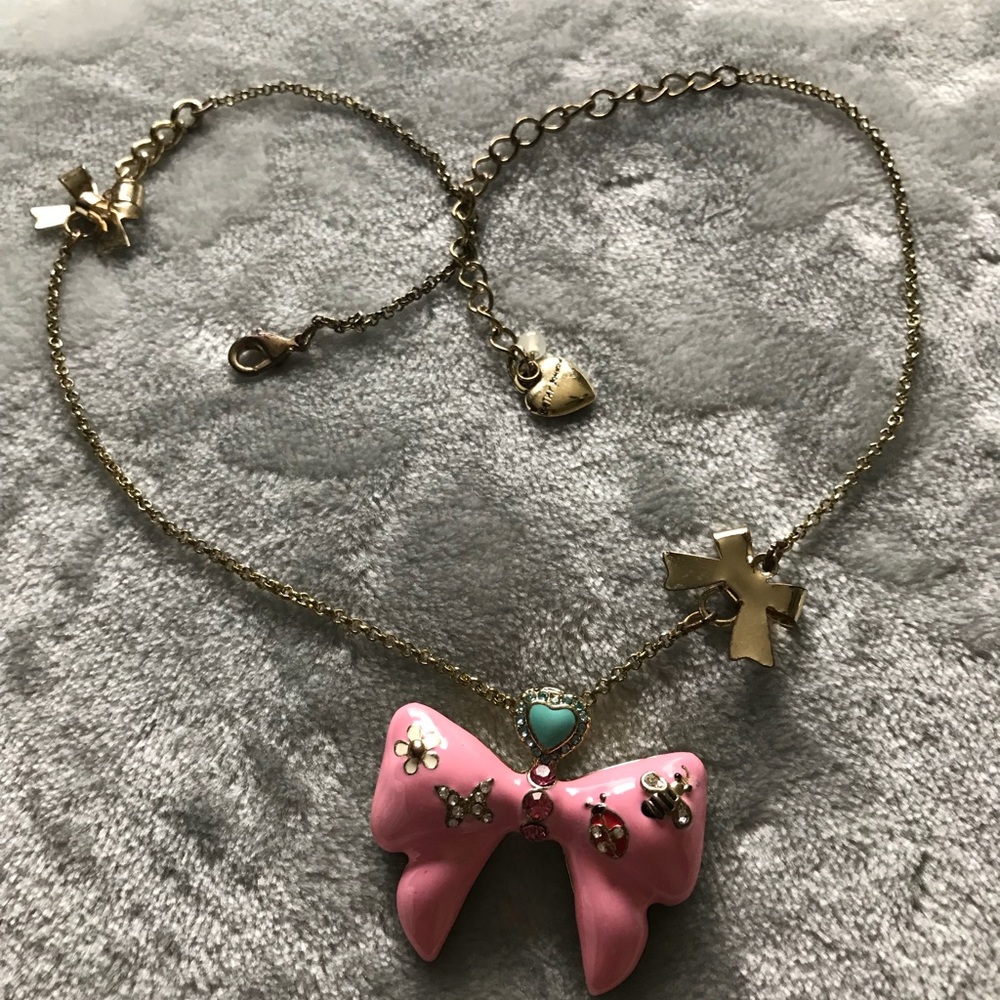 Betsy Johnson necklace
